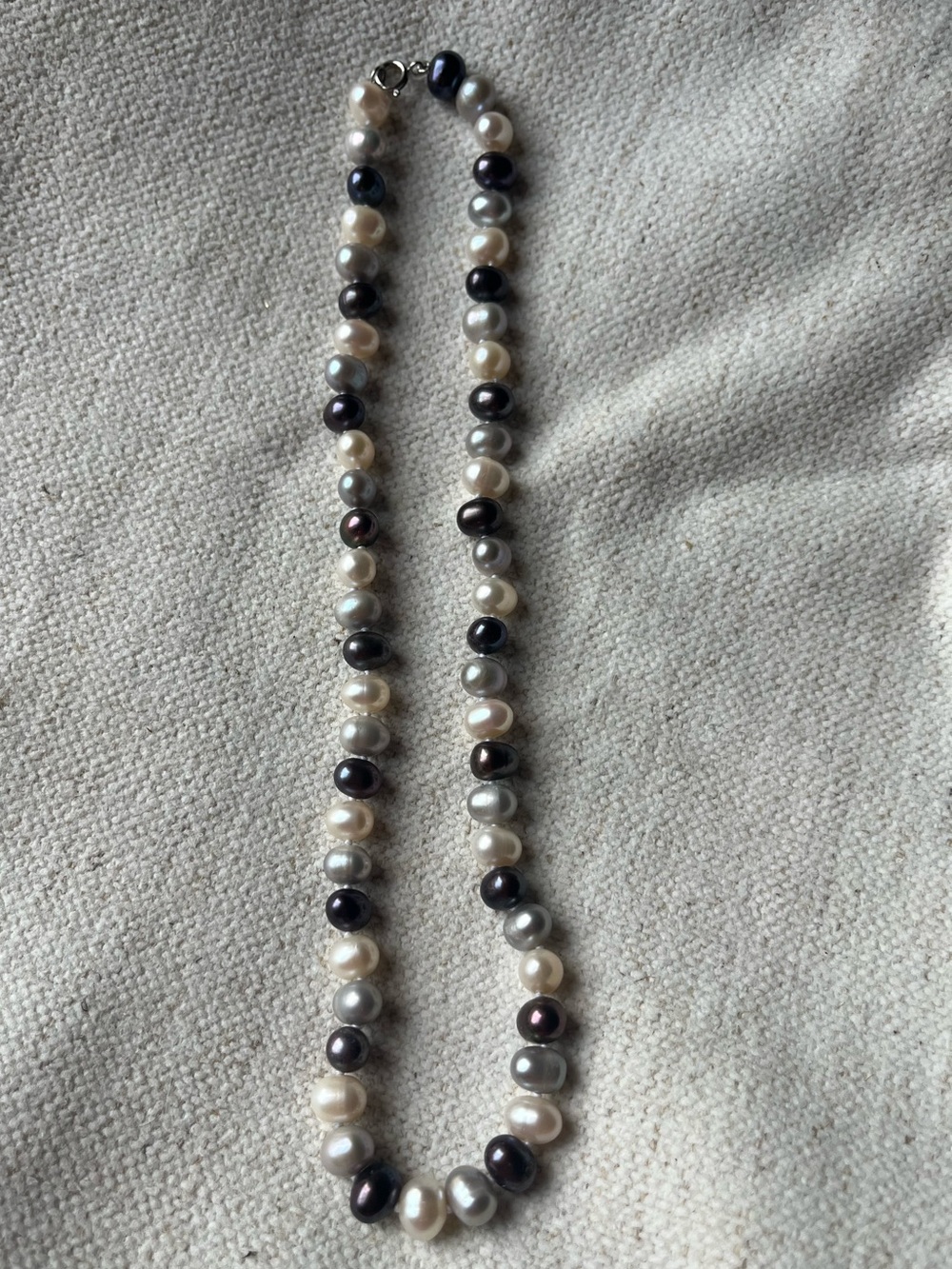 Multicolor Pearl Necklace White Gray Peacock Black Knotted Classic Beaded Strand